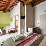 Bianchi 64 Bed & Breakfast 4*