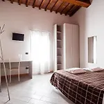 Bianchi 64 Bed & Breakfast 4*