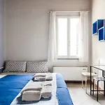 Bianchi 64 Bed & Breakfast 4*