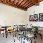 Bianchi 64 Bed & Breakfast 4*