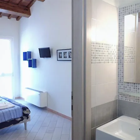 Bianchi 64 Oda ve Kahvaltı Pisa